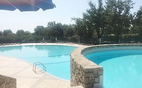 The Flowers - Apartments With Private Garden In Residence With Pool